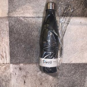 Swell water bottle BRAND NEW